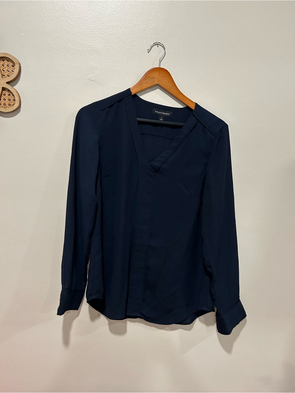 Banana Republic Dark Navy V-Neck Long Sleeve Blouse